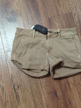 Midi Low Rise Aeo Twill Khaki Shorts